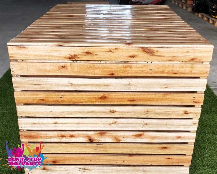 Pallet High Table Custom Made Pallet Furniture For Party Hire Brisbane