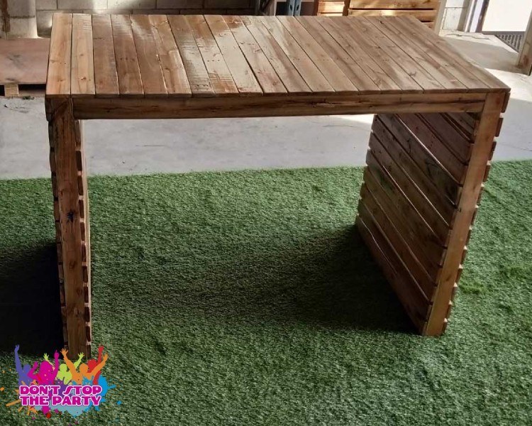 Pallet High Table Custom Made Pallet Furniture For Party Hire Brisbane