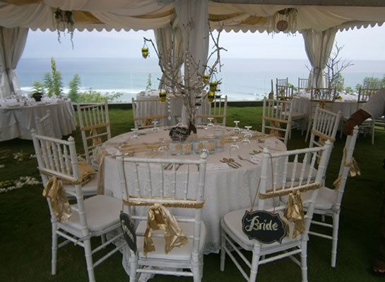 restaurant chiavari chairs